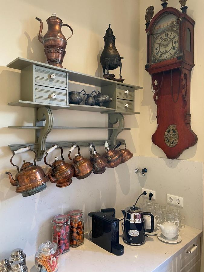 Bnb 'T Ambacht - Boutique Hotel Hendrik-Ido-Ambacht Eksteriør billede