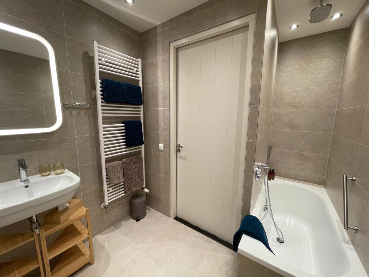 Bnb 'T Ambacht - Boutique Hotel Hendrik-Ido-Ambacht Eksteriør billede