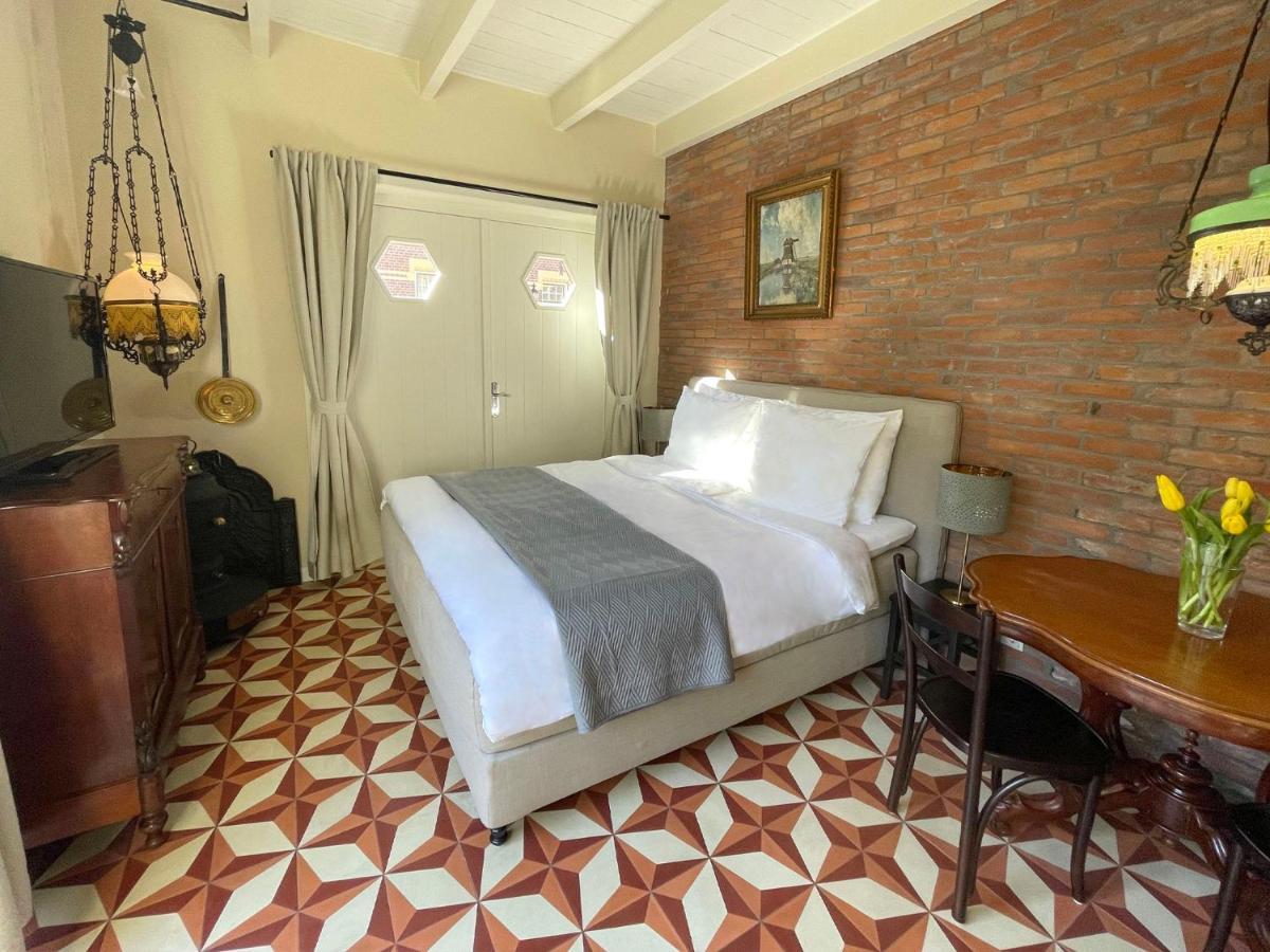Bnb 'T Ambacht - Boutique Hotel Hendrik-Ido-Ambacht Eksteriør billede